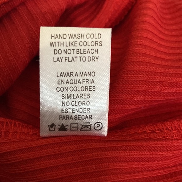 Fashion Nova Lil Sneak Peek Turtleneck Top Red Long Sleeve Size L - Picture 11 of 11